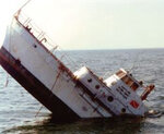 20090710231210-jpg-barco-hundimiento.jpg
