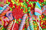 dulces-y-caramelos-de-azúcar-coloridos-93455208.jpg